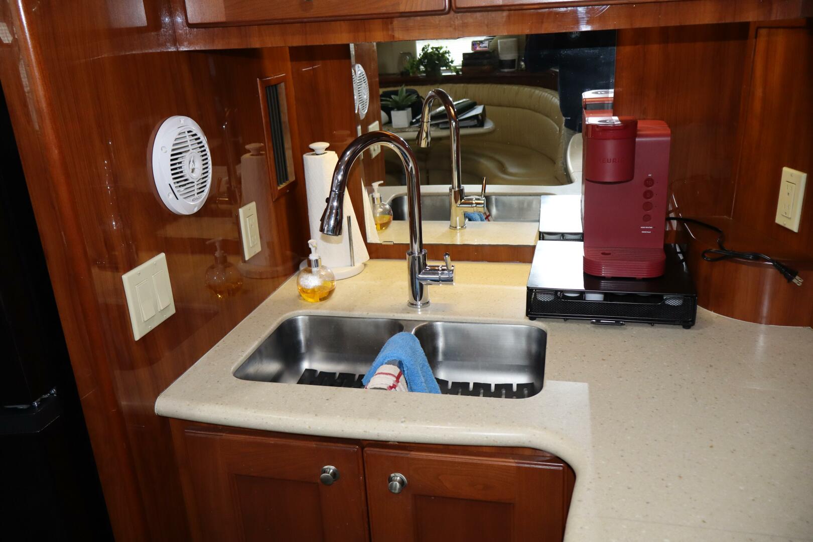 2006 Bluewater Yachts 5200 - Image 16