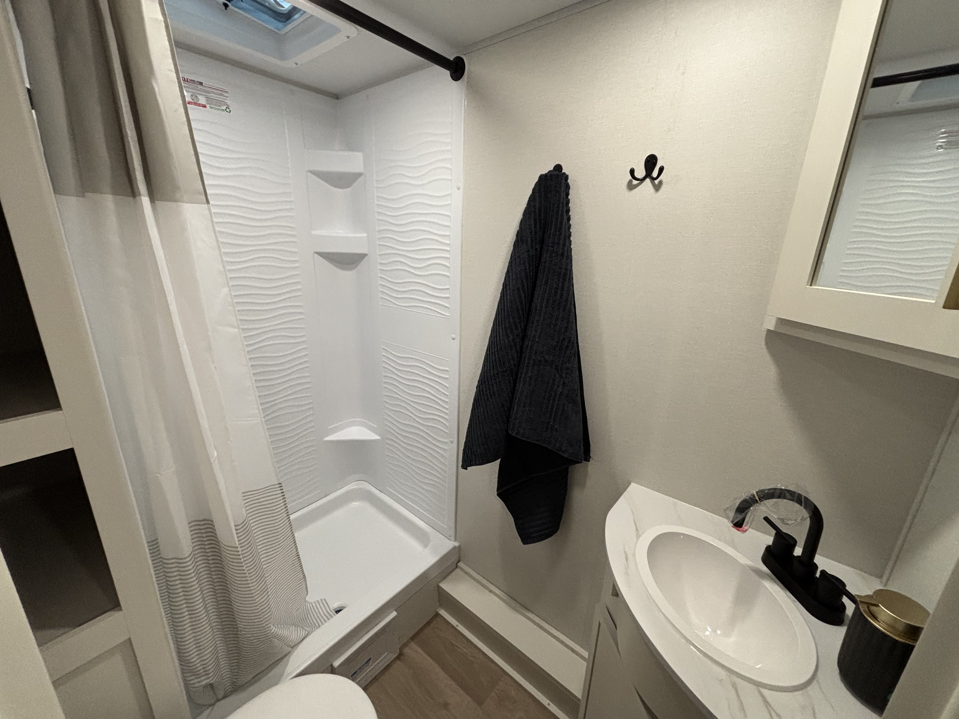 2026 Grand Design Transcend ONE 161DB - Image 16
