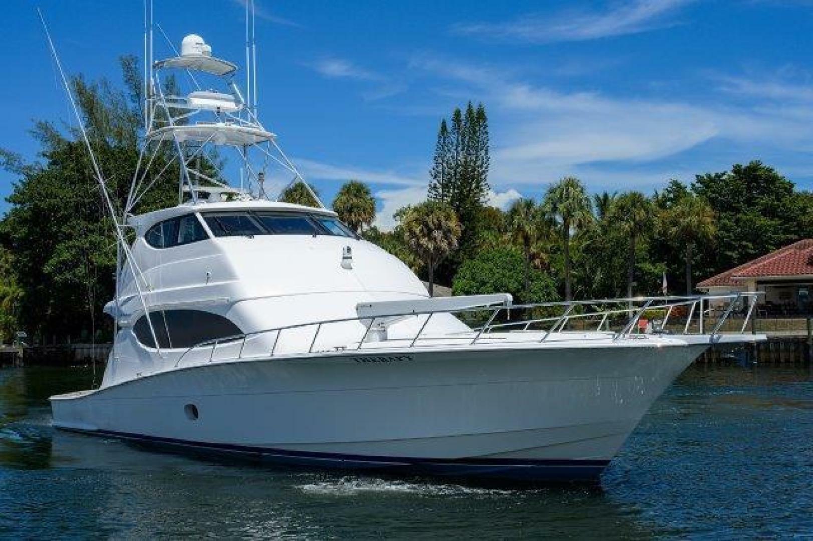 2007 Hatteras 68 Convertible - Image 3
