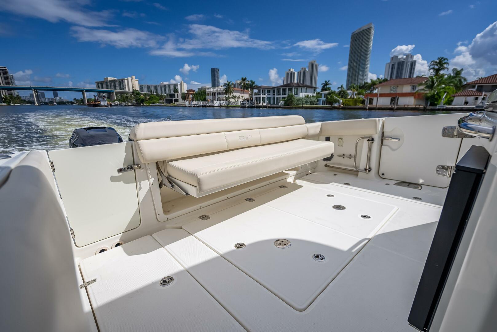 2016 Boston Whaler - Image 89