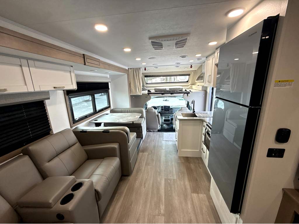 2027 ENTEGRA COACH ODYSSEY 30Z - Image 6
