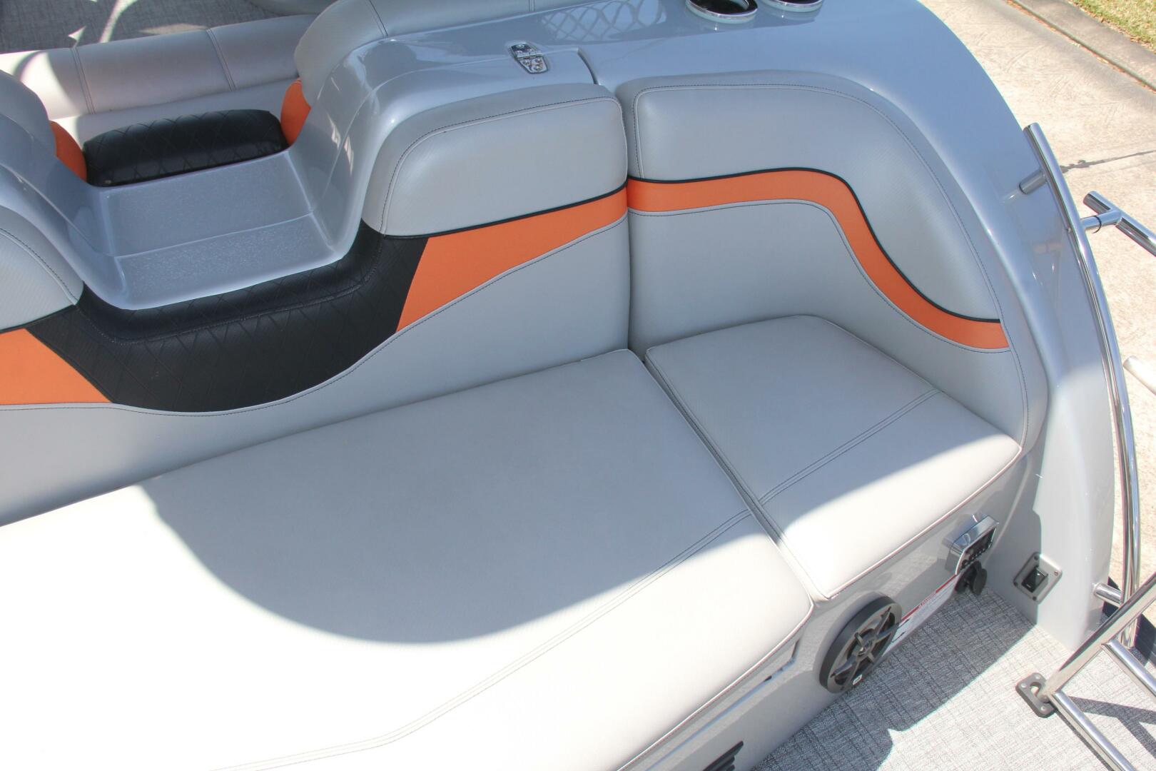 2021 Berkshire 25 Sport CL - Image 60