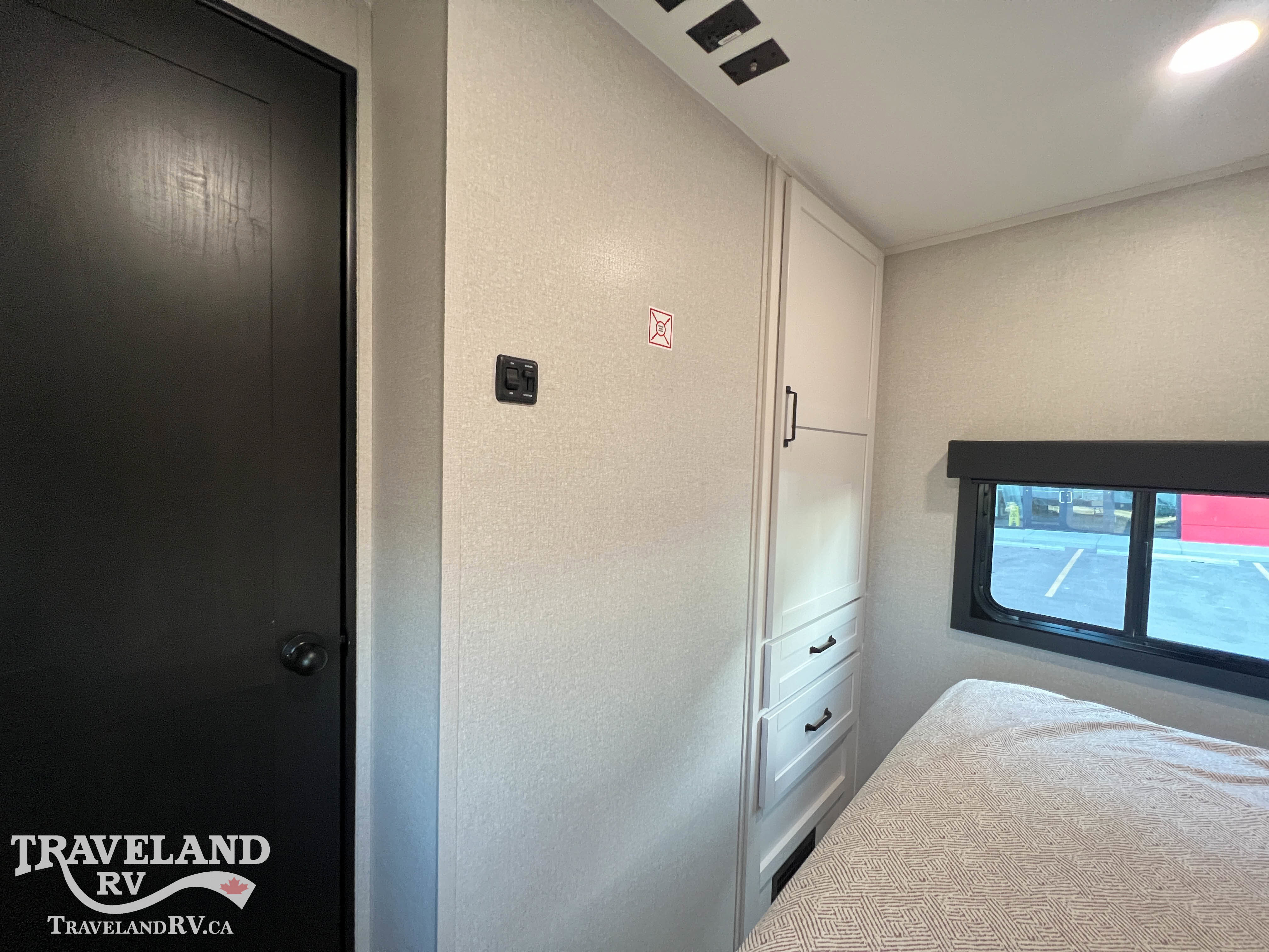 2026 Highland Ridge Roamer Light Duty 31TBTS - Image 35