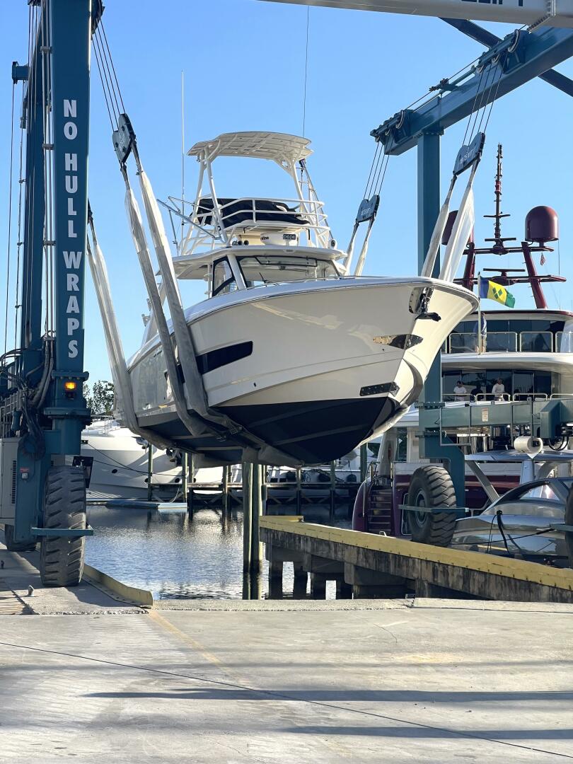 2016 Boston Whaler - Image 140