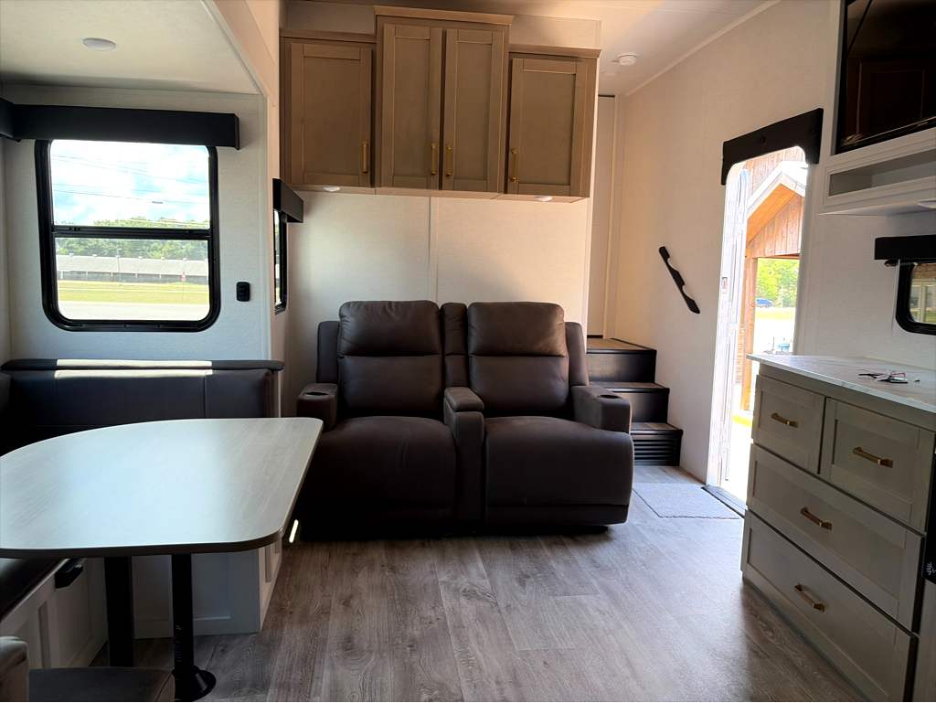 2027 JAYCO EAGLE SLE 28BHU - Image 14