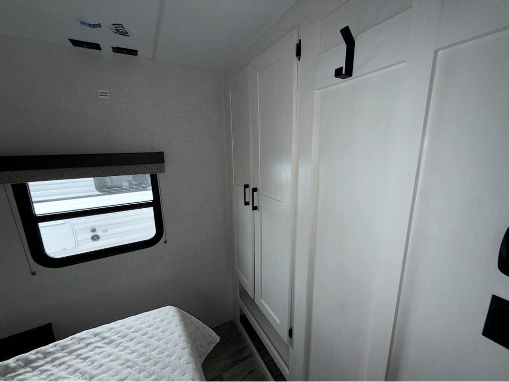 2026 VENTURE RV SIENNA 251VRB - Image 26