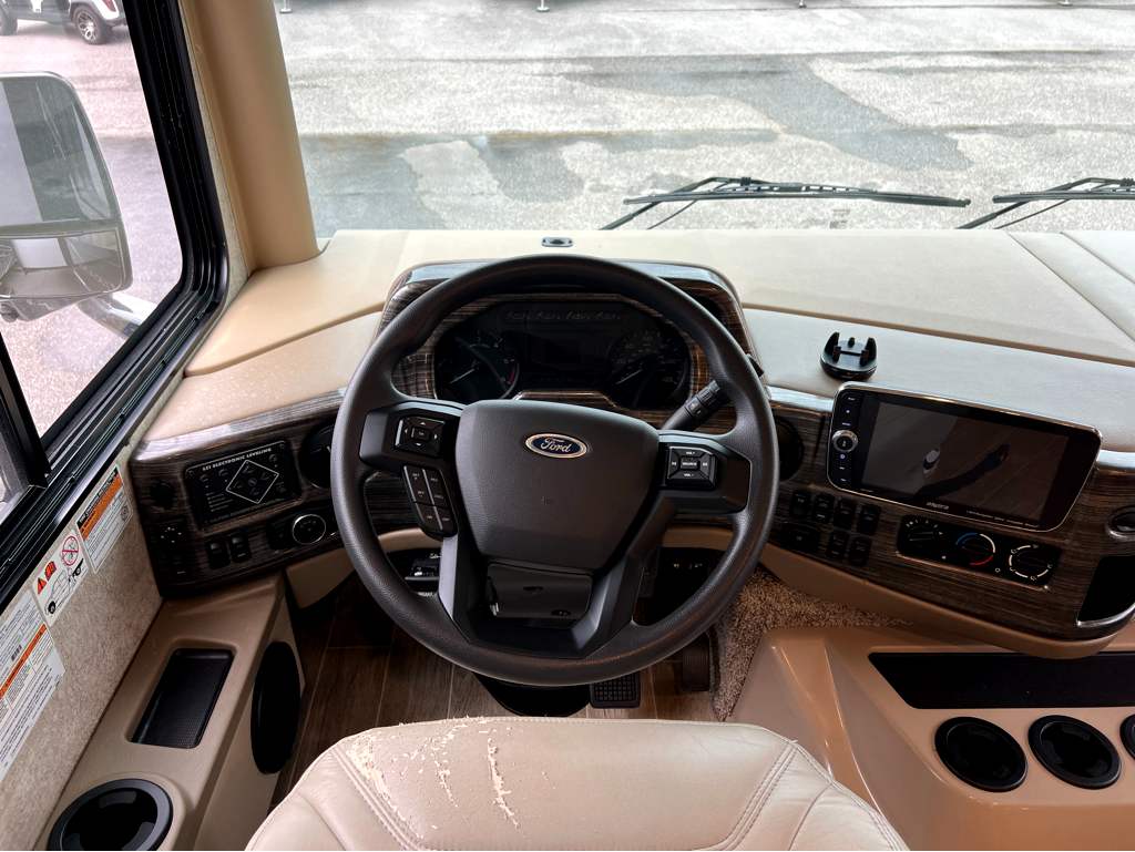 2022 THOR MOTOR COACH MIRAMAR 35.2 - Image 33