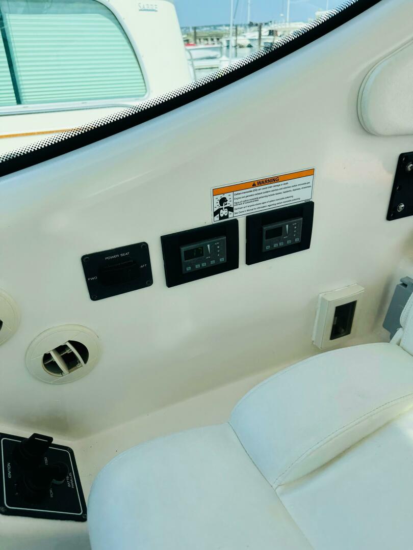 2007 Tiara Yachts 3900 Sovran - Image 11