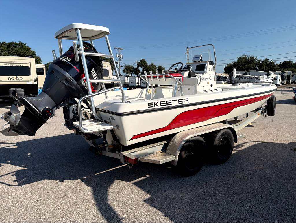 2005 SKEETER ZX22 BAY T - Image 3