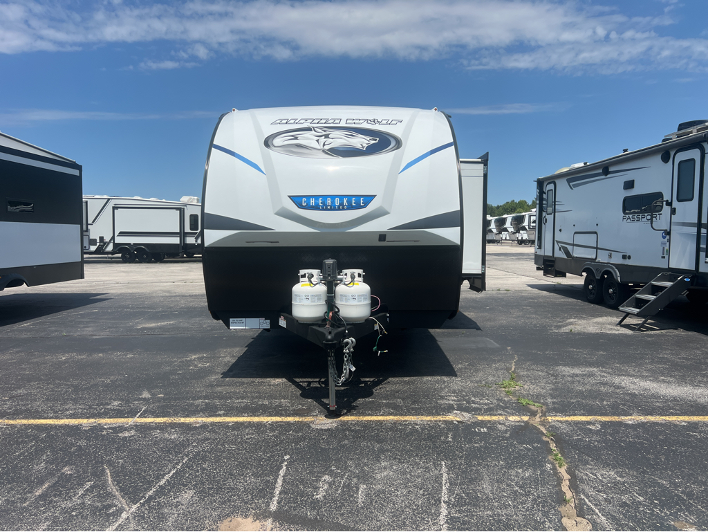 2024 Forest River Cherokee Alpha Wolf 22SW-L - Image 18