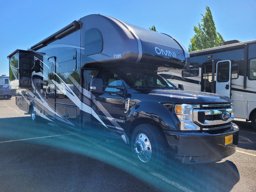 2022 Thor Motor Coach Omni BT36 - Image 1