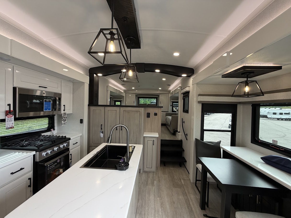 2026 JAYCO PINNACLE 39FLOK - Image 8