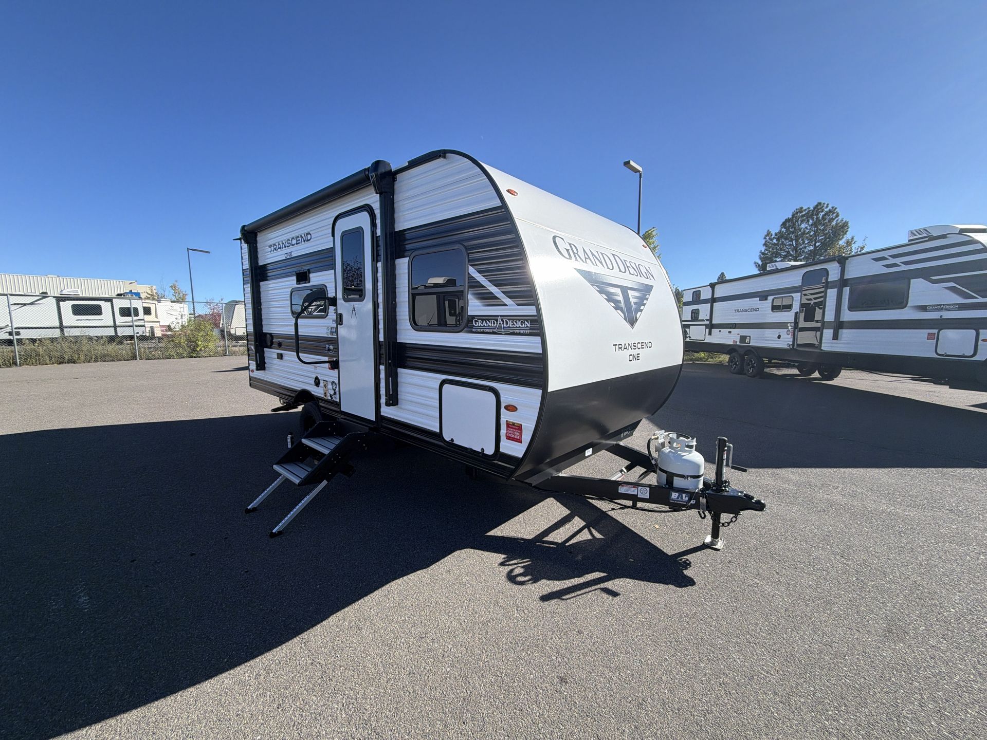 2027 Grand Design Transcend ONE 151BH - Image 3
