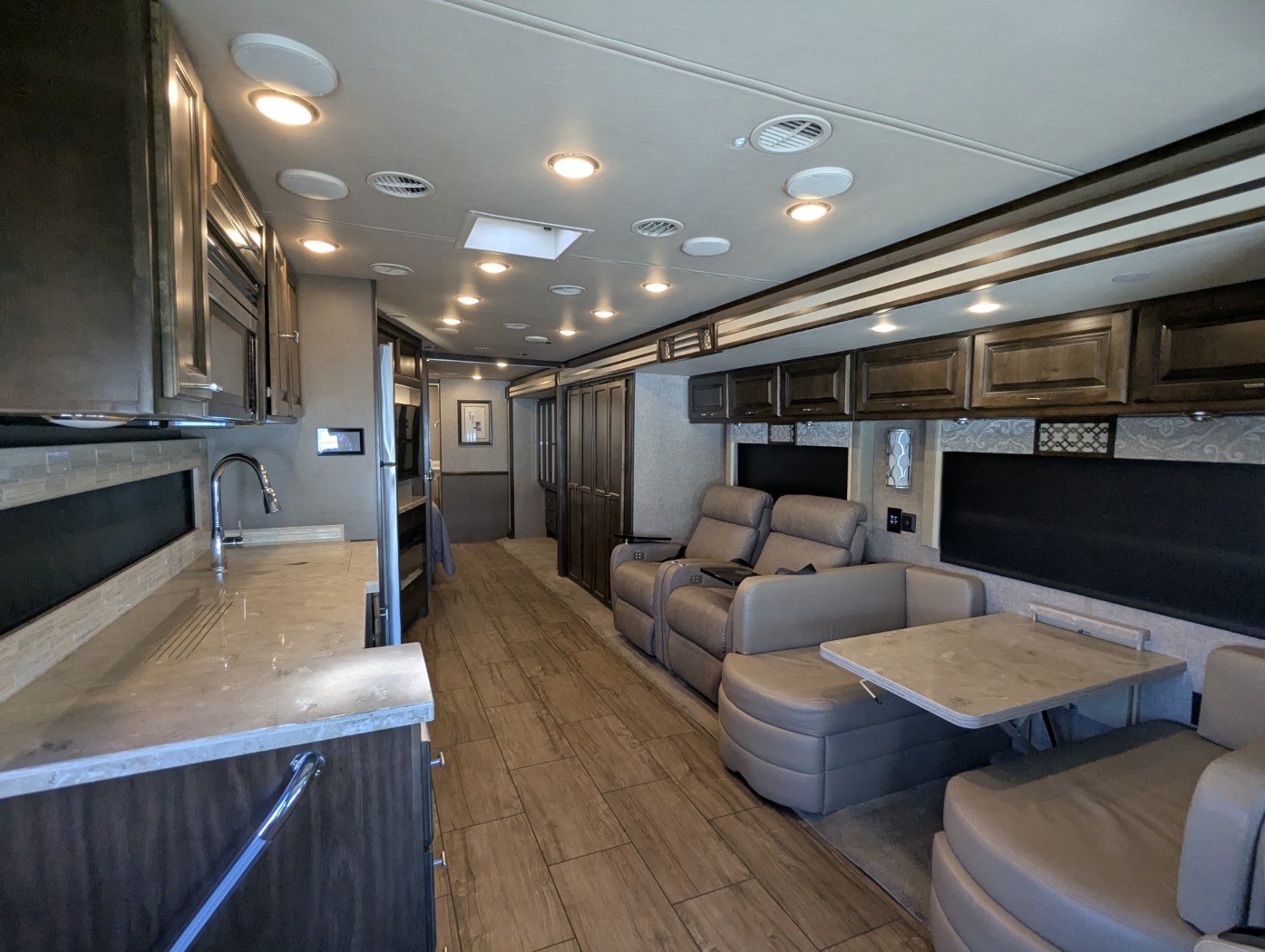 2019 Tiffin Open Road Allegro 36 UA - Image 12