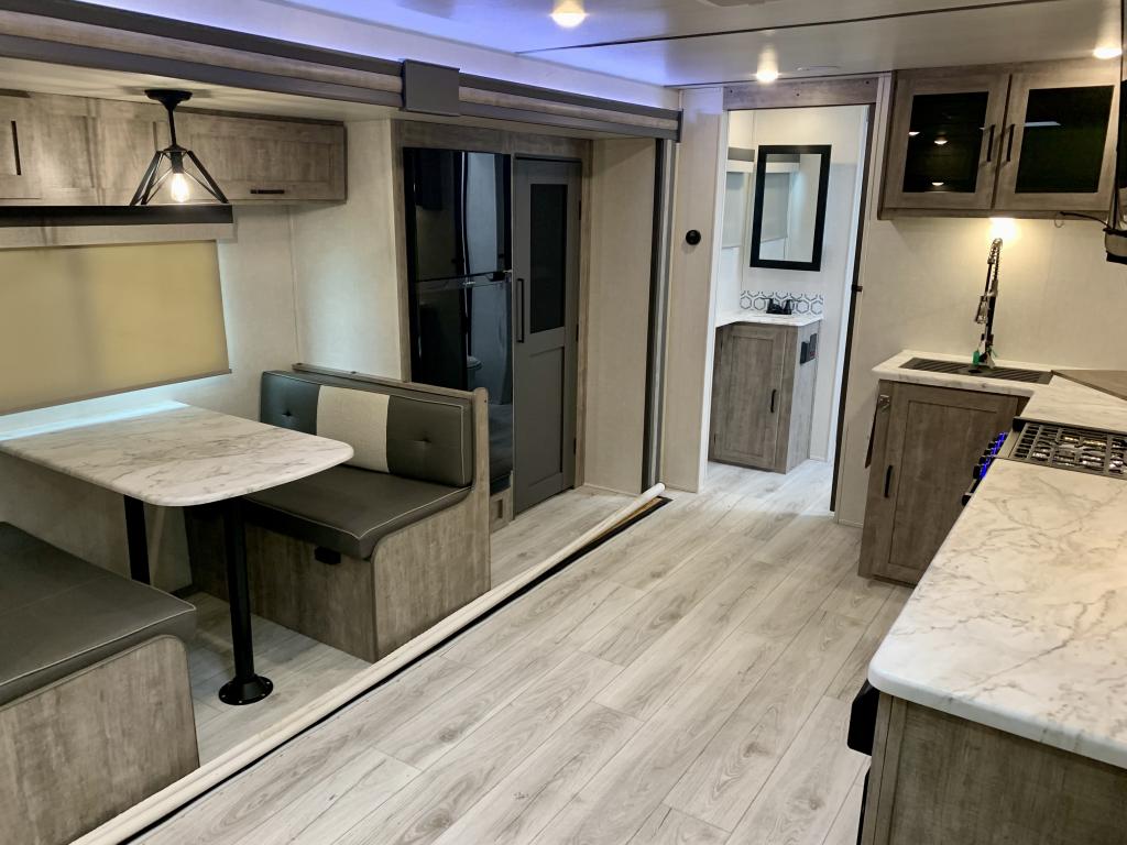 2023 FOREST RIVER 253RLS - Image 7