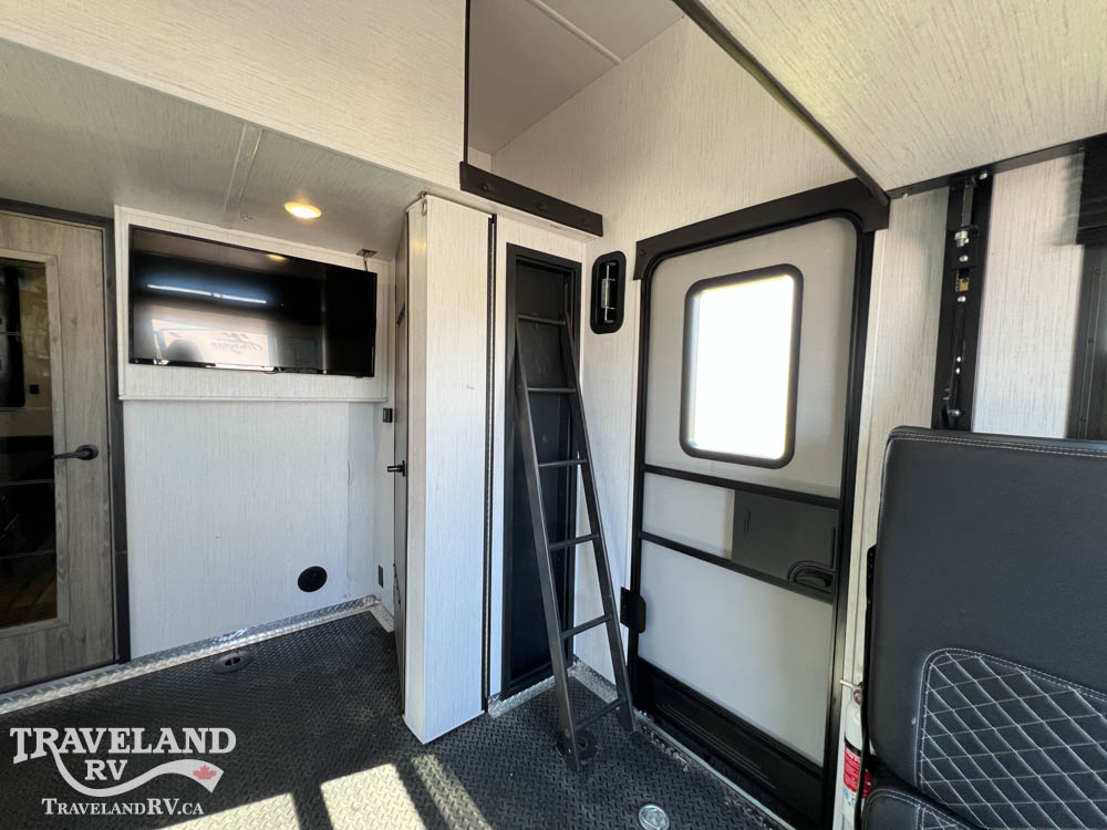 2022 HEARTLAND ROAD WARRIOR 414RW - Image 33