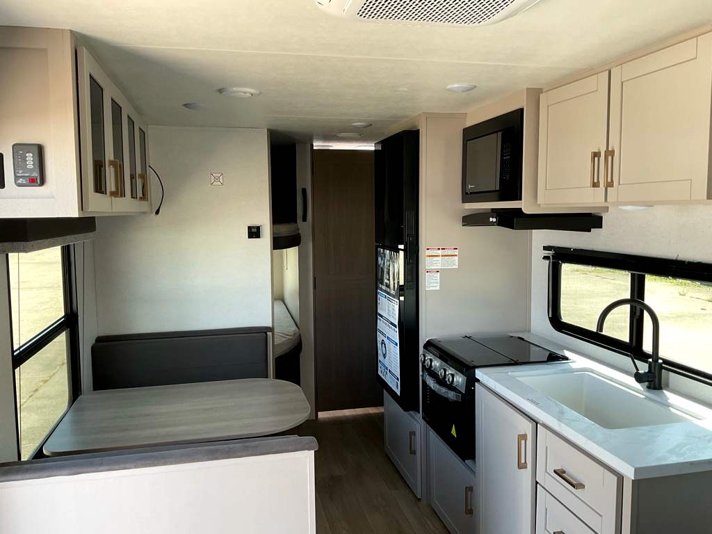 2027 JAYCO Jay Flight 260BH - Image 7