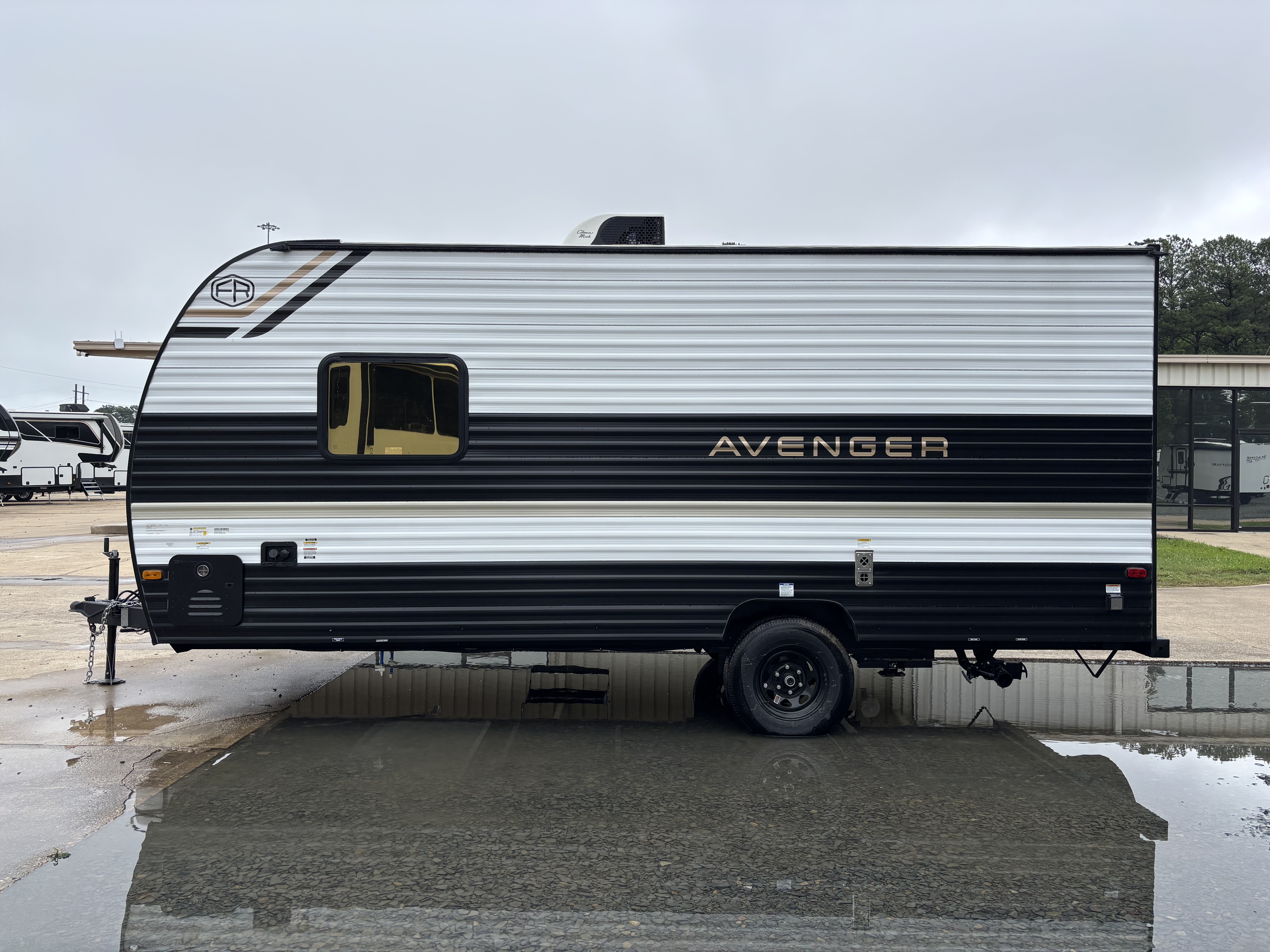 2026 Prime Time Avenger LT 16RBX - Image 5