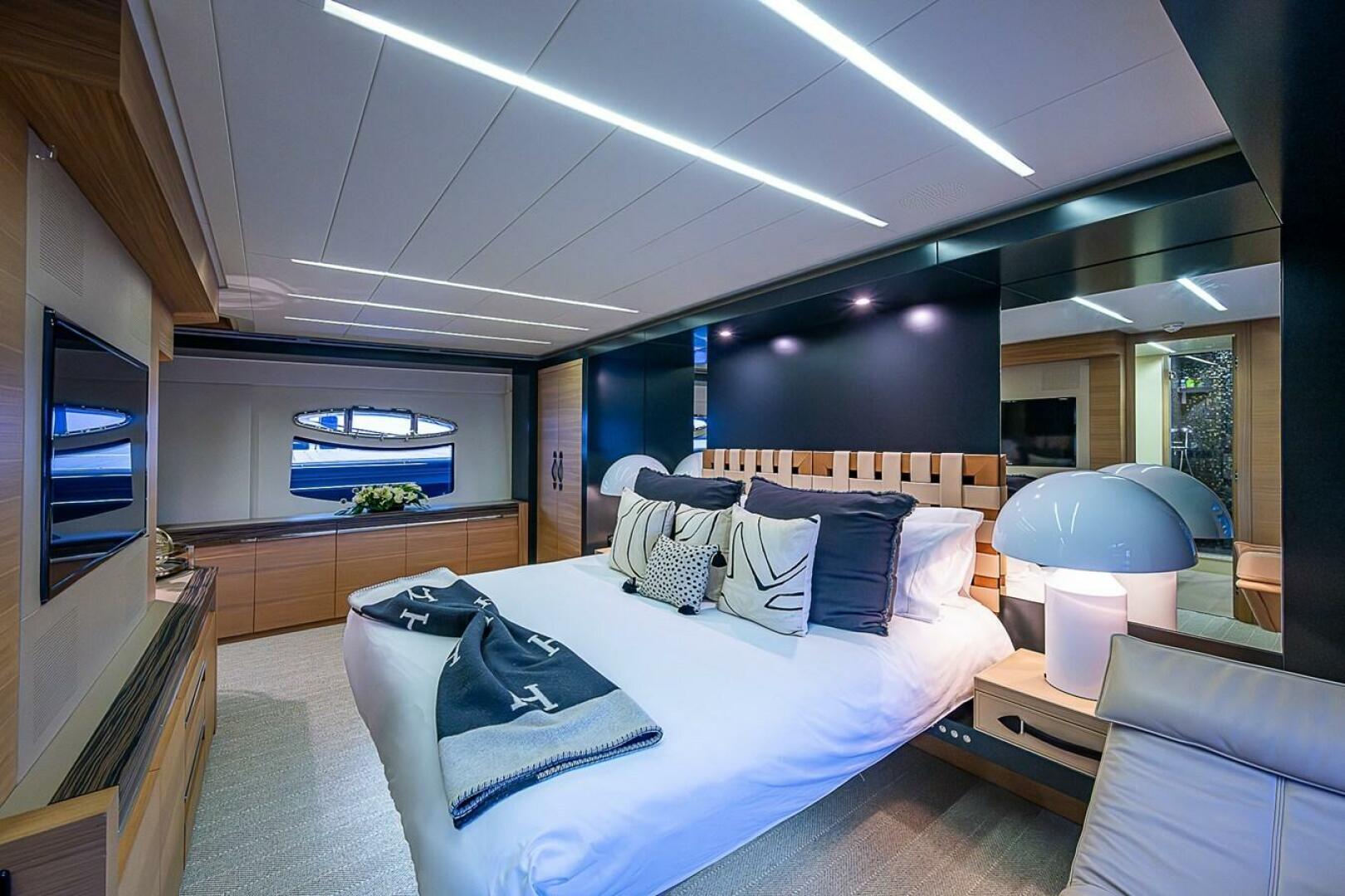 2014 Pershing Pershing 92 - Image 11