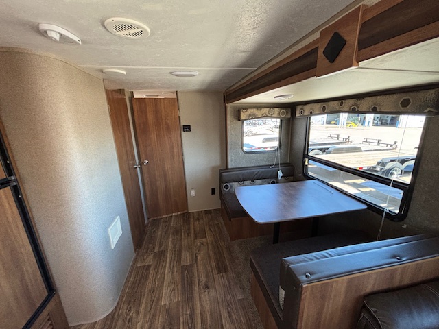 2018 SPRINGDALE SUMMERLAND 2960BH - Image 21
