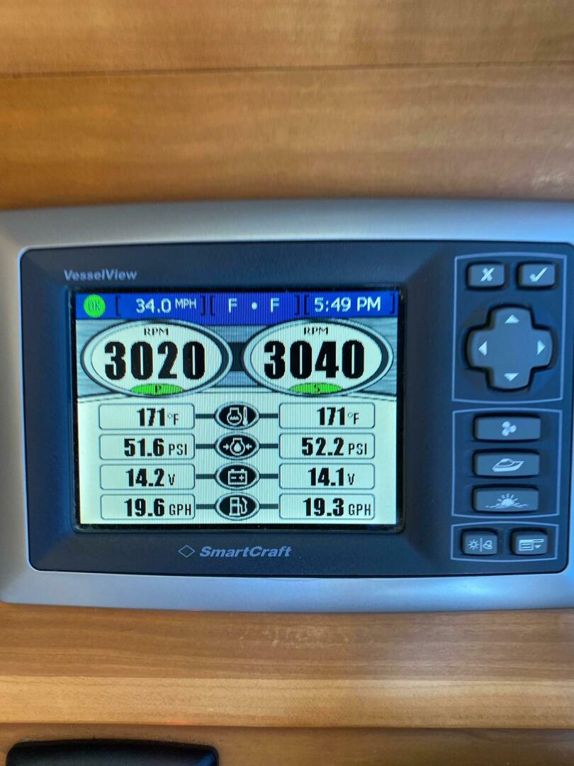 2014 Sabre 42 Salon Express - Image 41