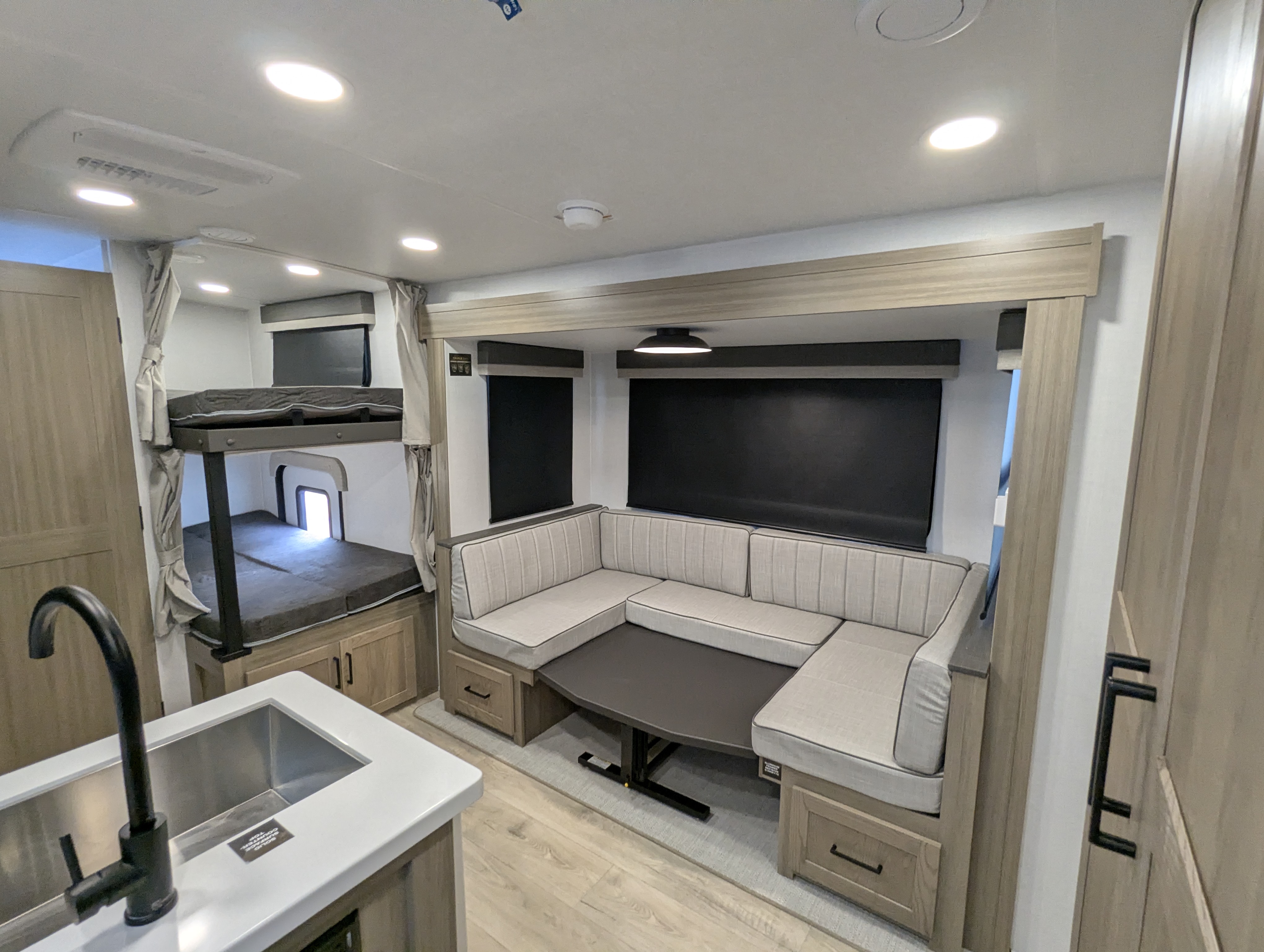 2027 Forest River Rockwood Mini Lite 2520BH - Image 13