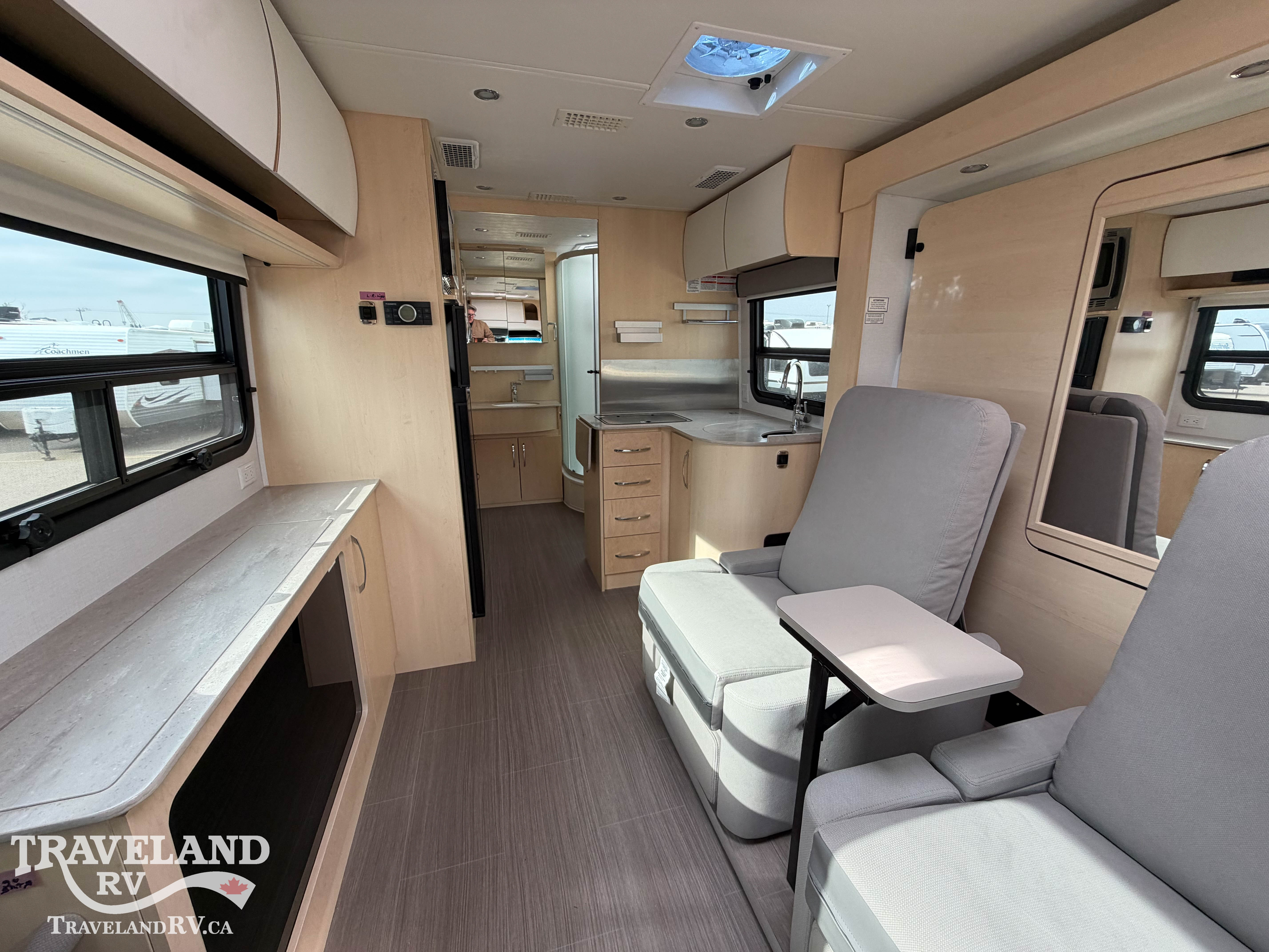 2022 Leisure Travel Unity U24MB - Image 3