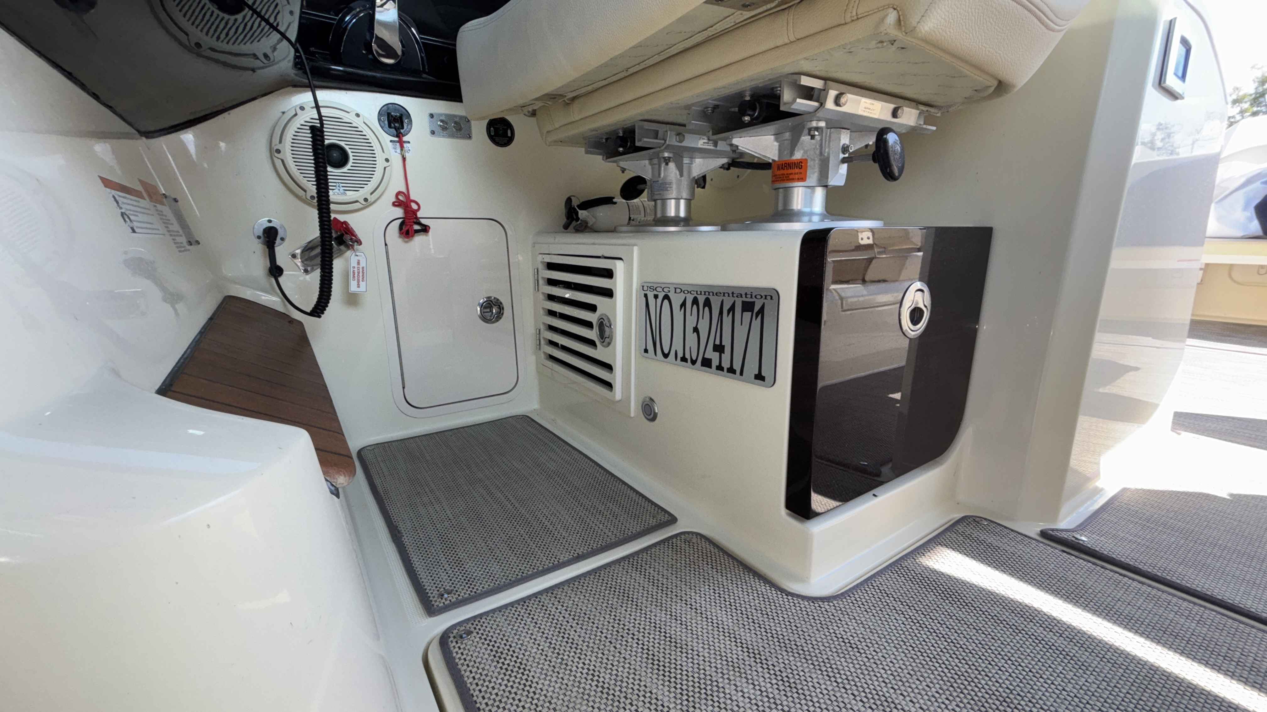 2021 Chris Craft 35 Calypso - Image 46