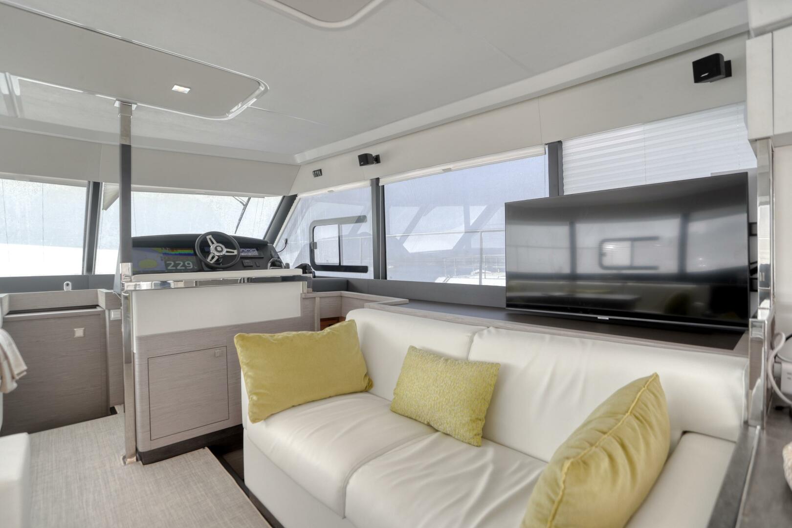 2022 Fountaine Pajot MY6 - Image 88