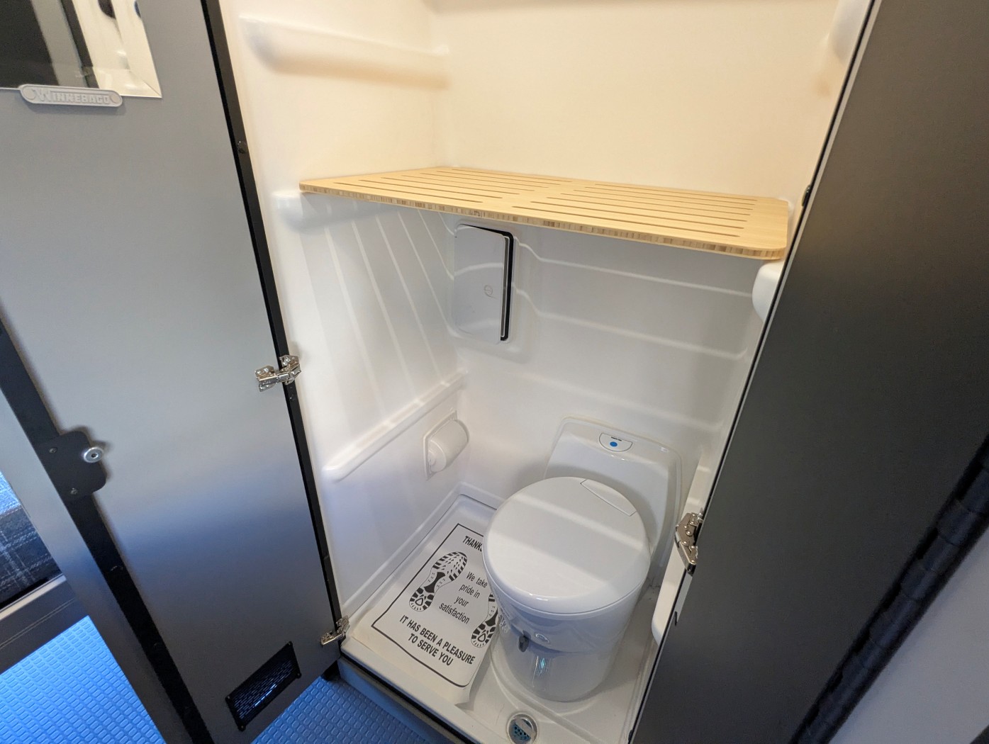 2026 Winnebago Revel 44EC - ATH Edition - Image 26