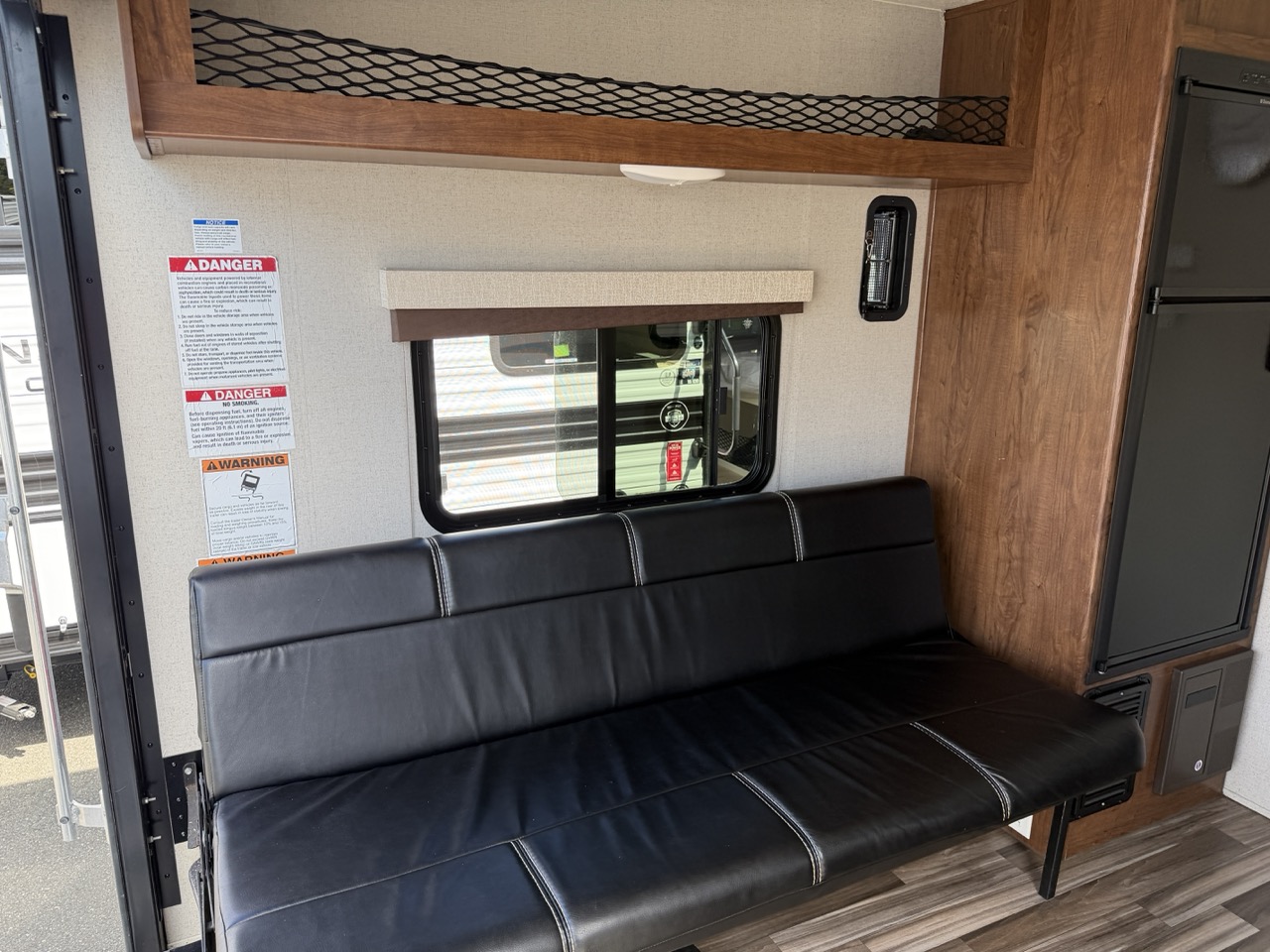 2017 Coachmen Freedom Express Special Edition 17BLSE - Image 5
