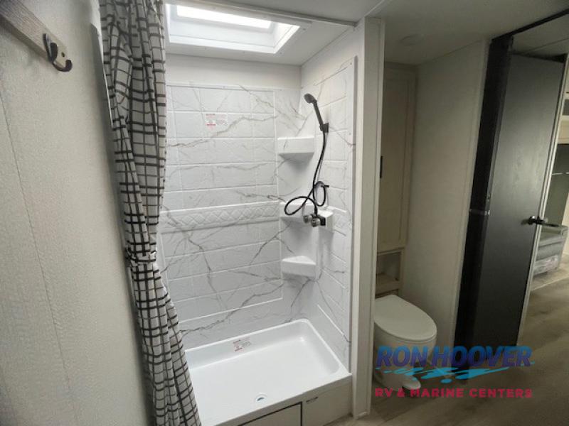2026 COACHMEN 5260RBS - Image 7