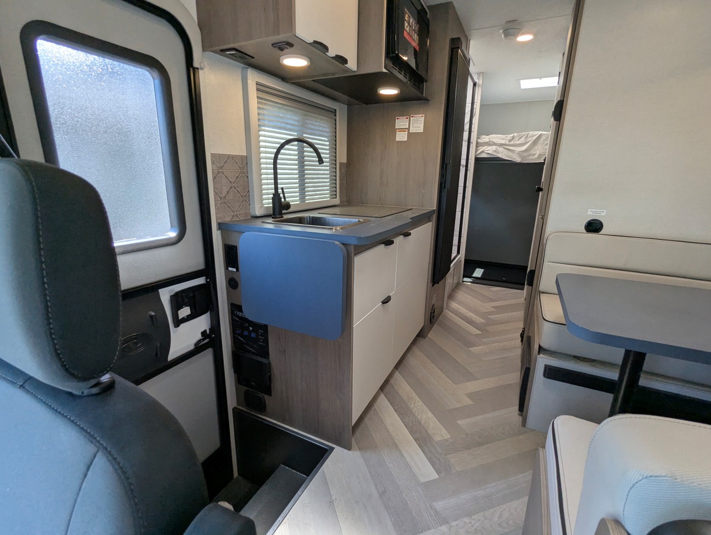 2025 Coachmen Cross Trail EV 20XG - Image 14