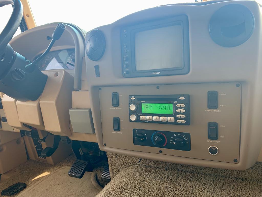 2007 WINNEBAGO VOYAGE 35A FORD - Image 10