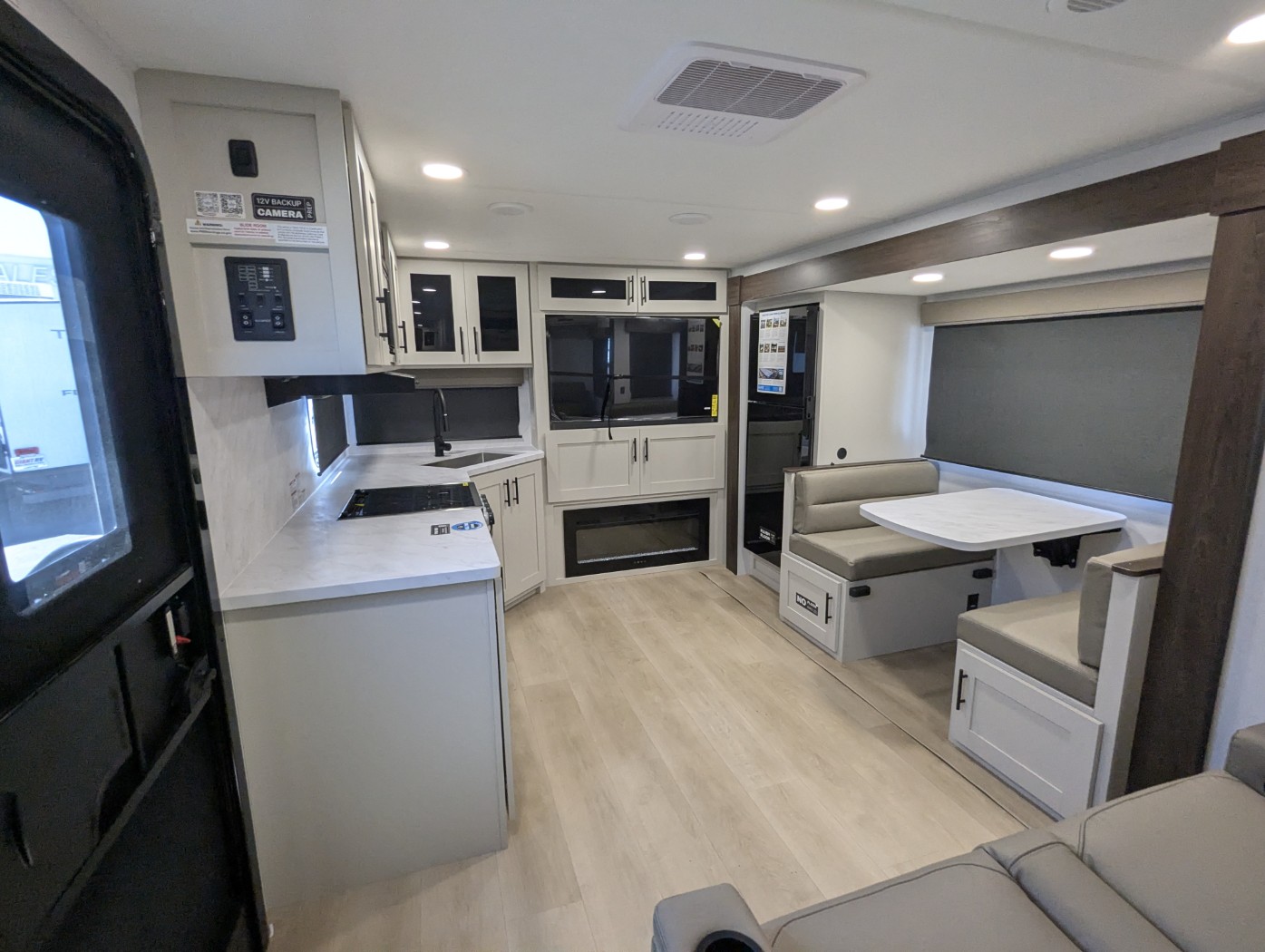 2027 Alliance RV Delta 252RL - Image 16