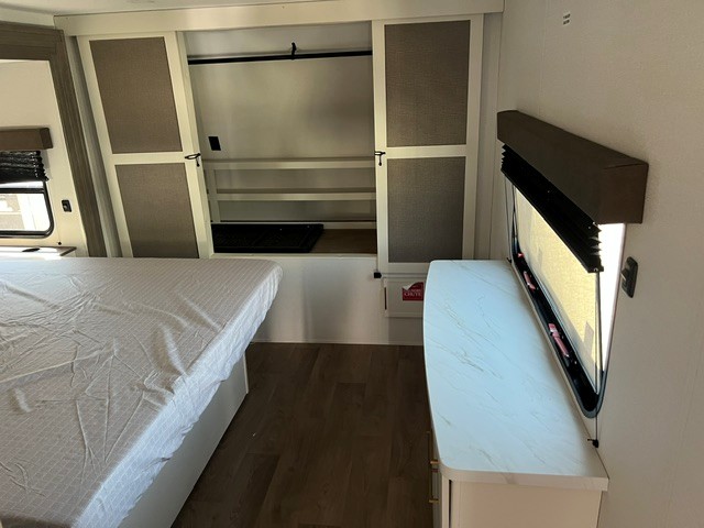 2027 Grand Design Transcend 315RKT - Image 19