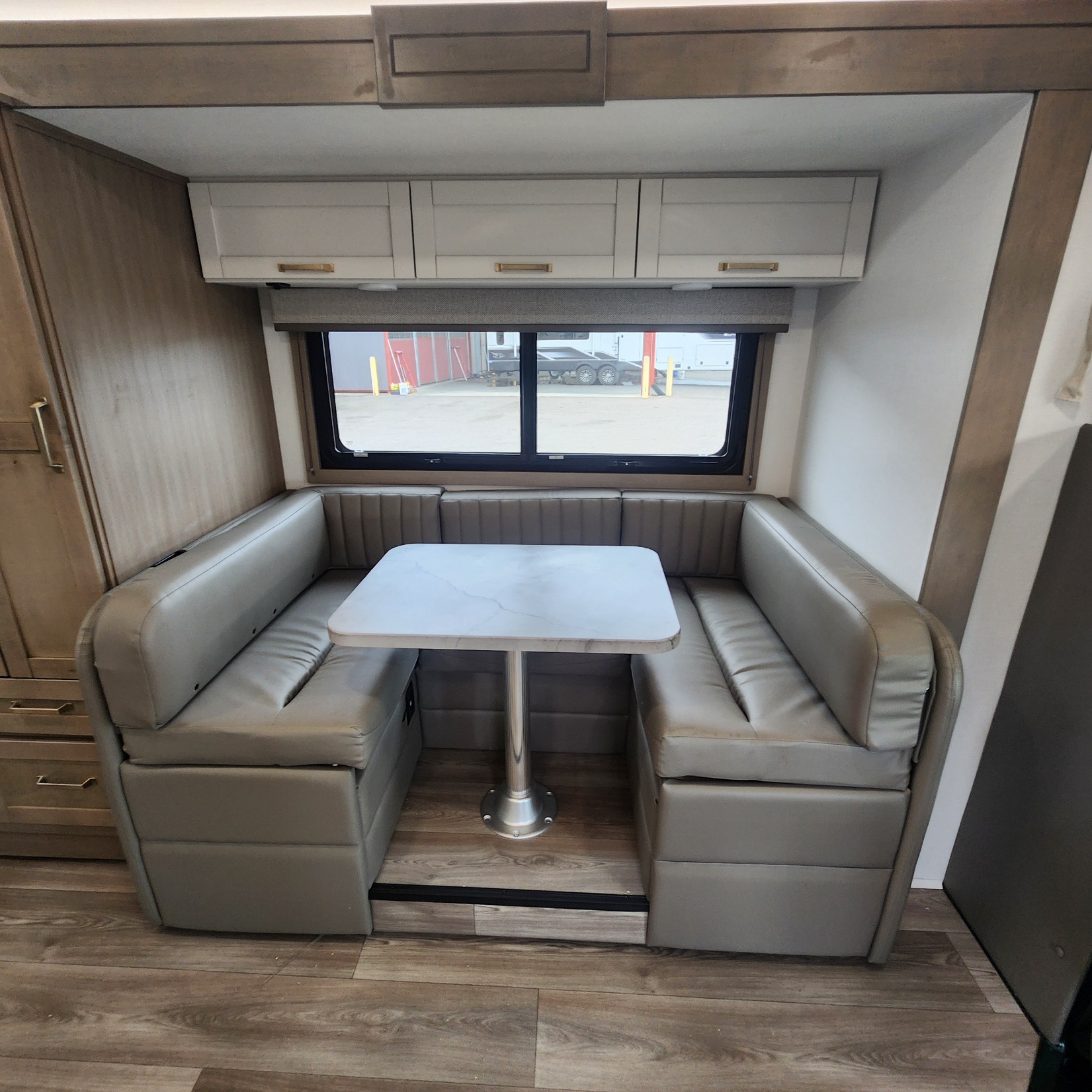 2027 ENTEGRA COACH ODYSSEY 24B - Image 36