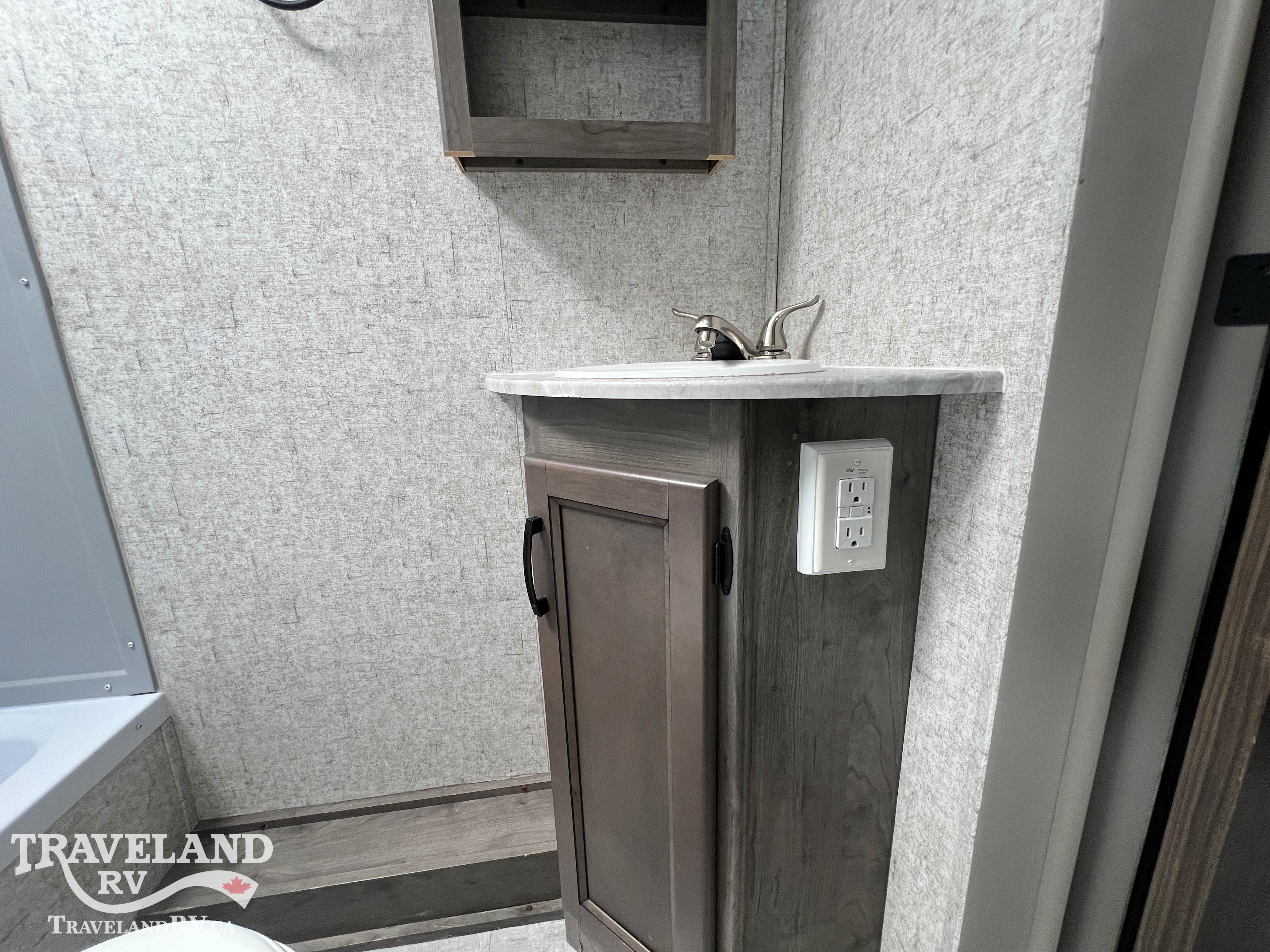 2020 COACHMEN APEX NANO 245BHS - Image 27