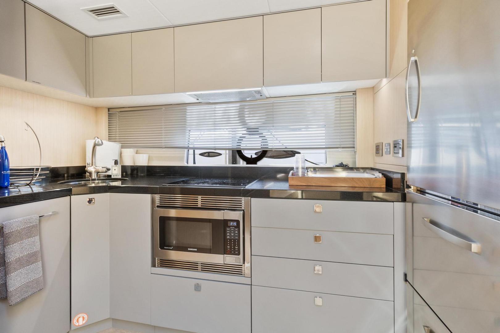 2018 Sunseeker Predator 68 - Image 26