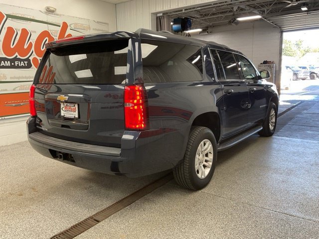 2019 Chevrolet Suburban 1500 Utility 4D LT 4WD - Image 5