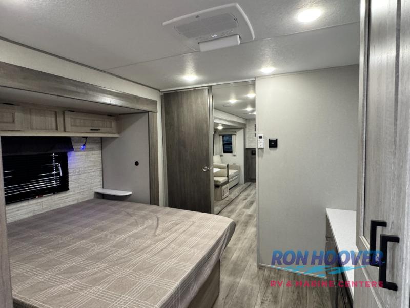2026 COACHMEN CATALINA 333DBDSCKLE - Image 22