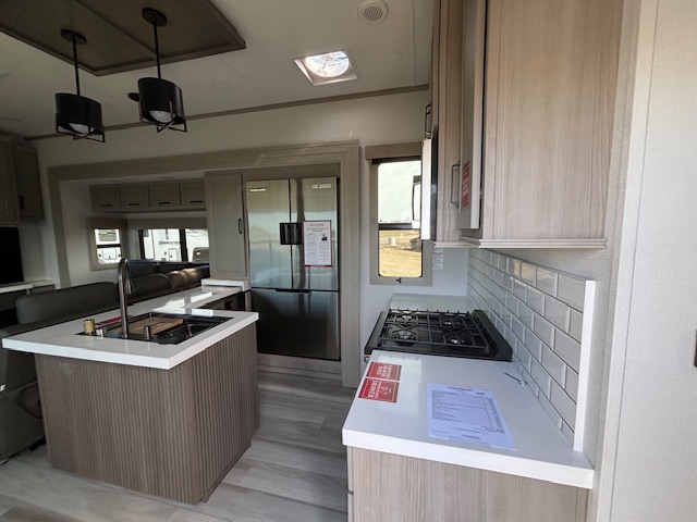 2026 Grand Design Momentum M-Class 395MS - Image 7
