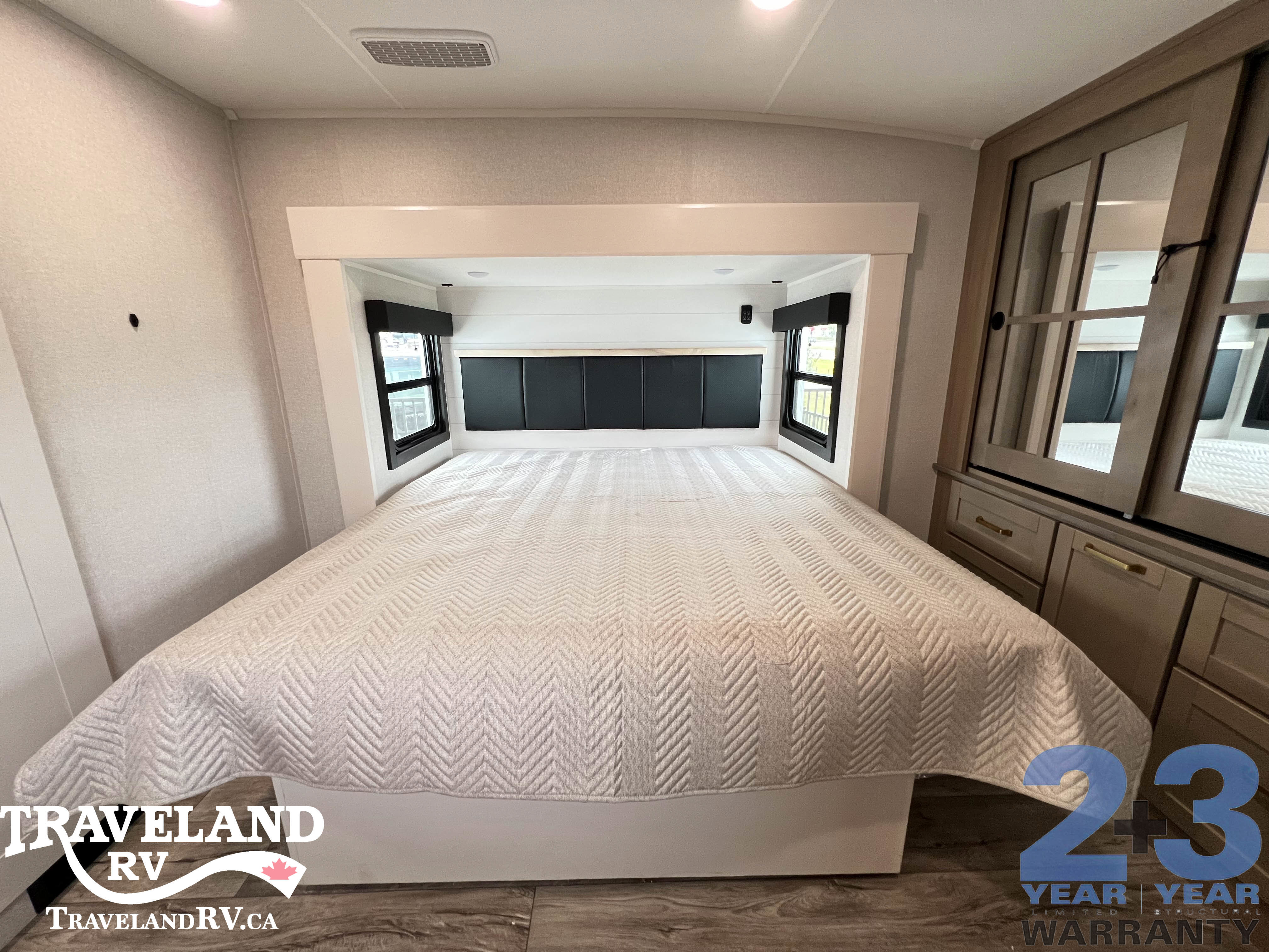 2026 Jayco Eagle 355MBQS - Image 26