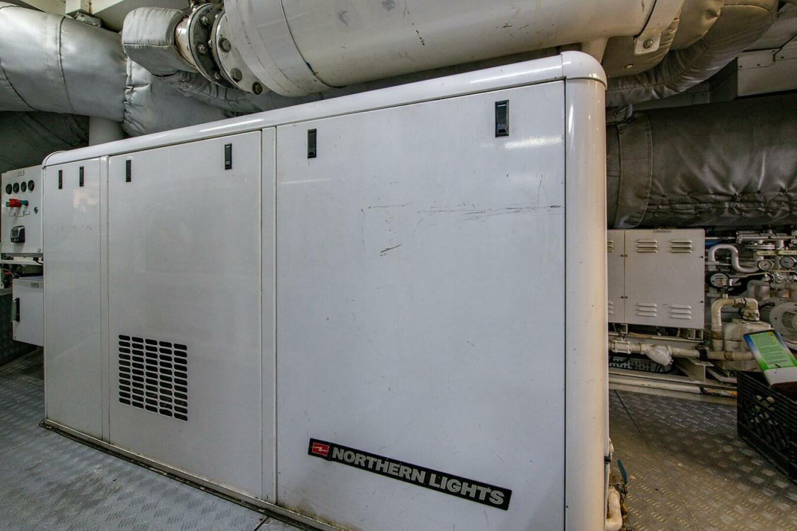 2004 Oceanfast - Image 77