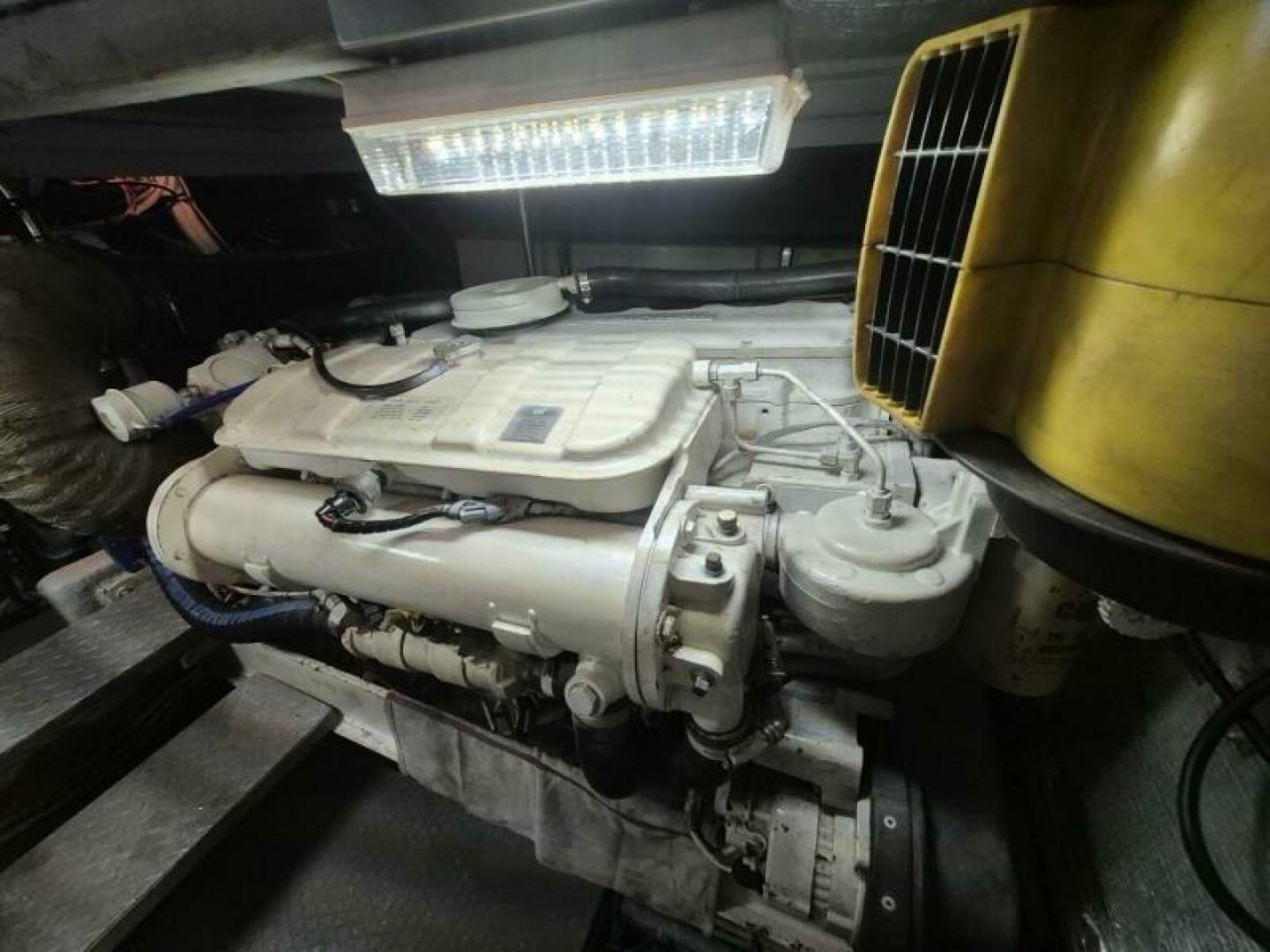 2002 Silverton 38 Convertible - Image 45