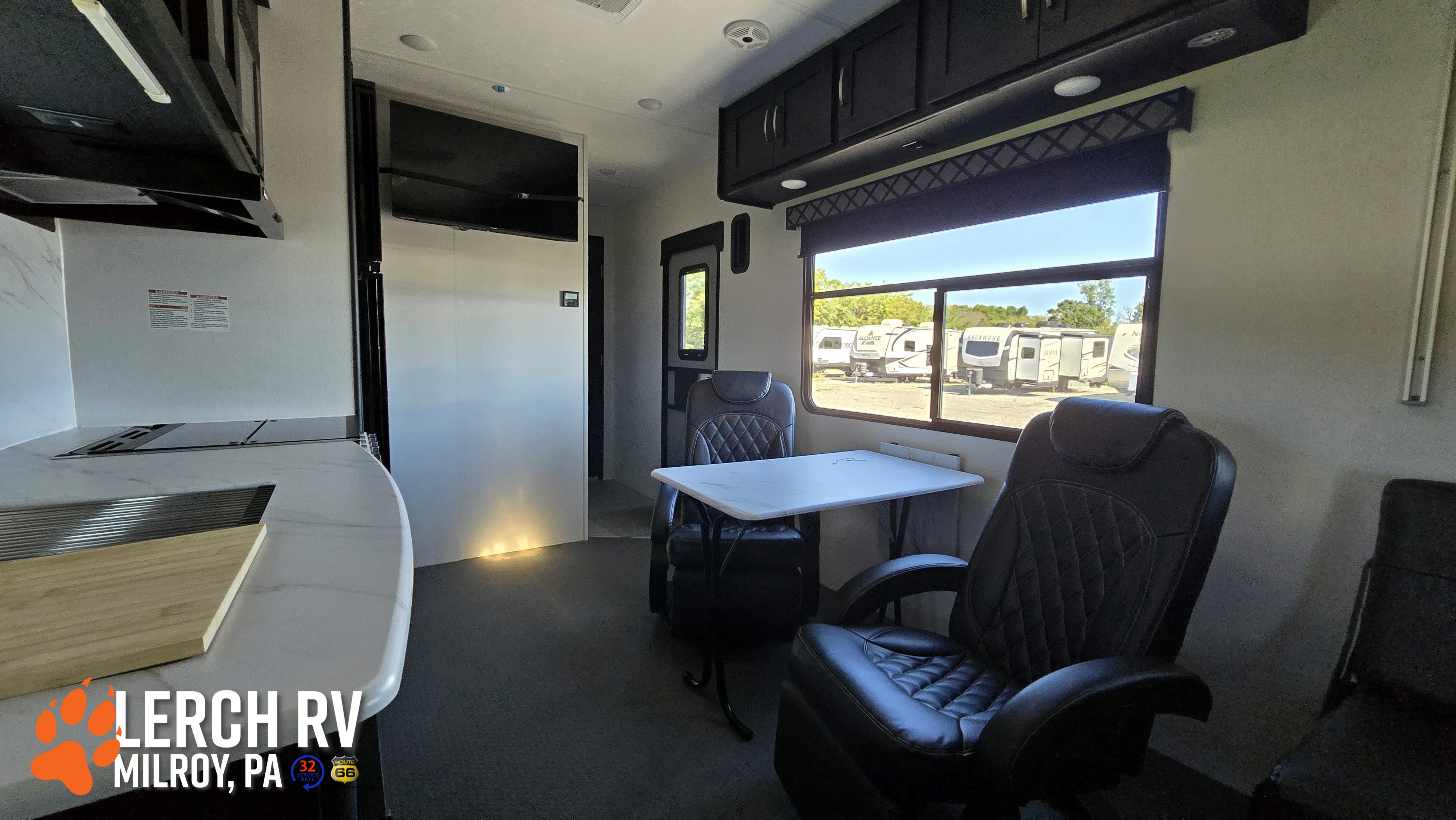 2024 Coachmen Adrenaline 27KB - Image 16