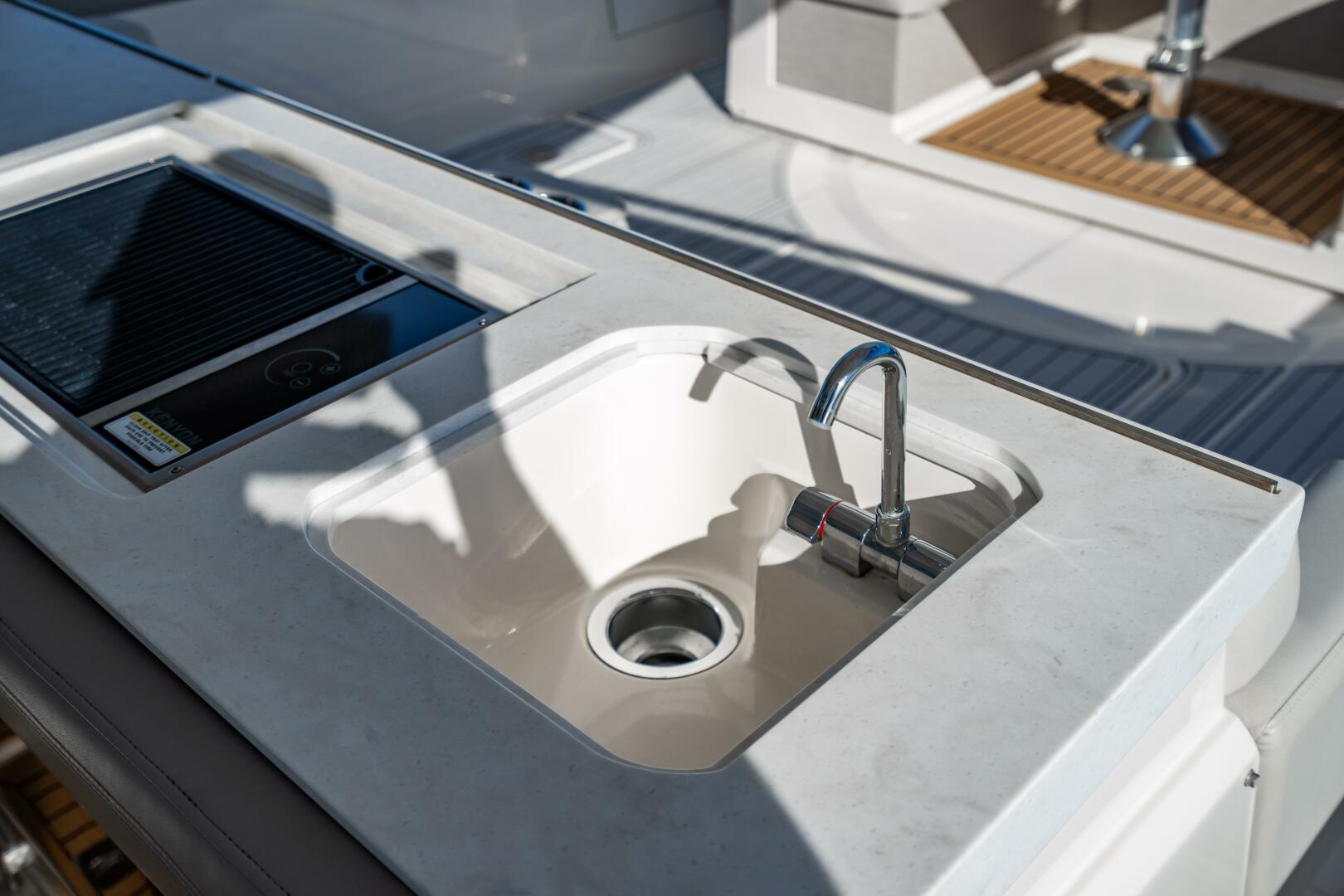 2022 Tiara Yachts 43 LS - Image 54