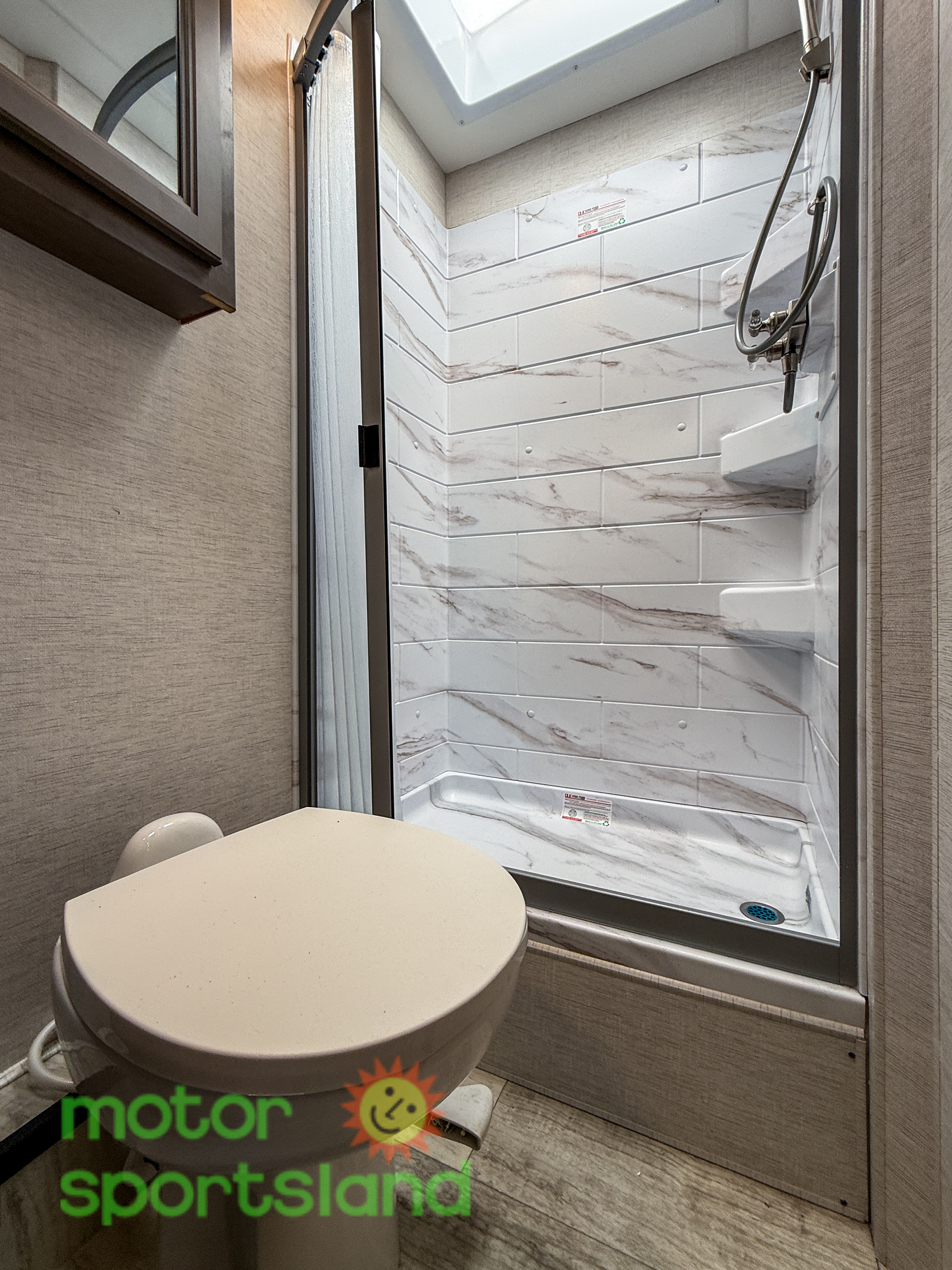 2025 Thor Motor Coach Chateau 27P - Image 65