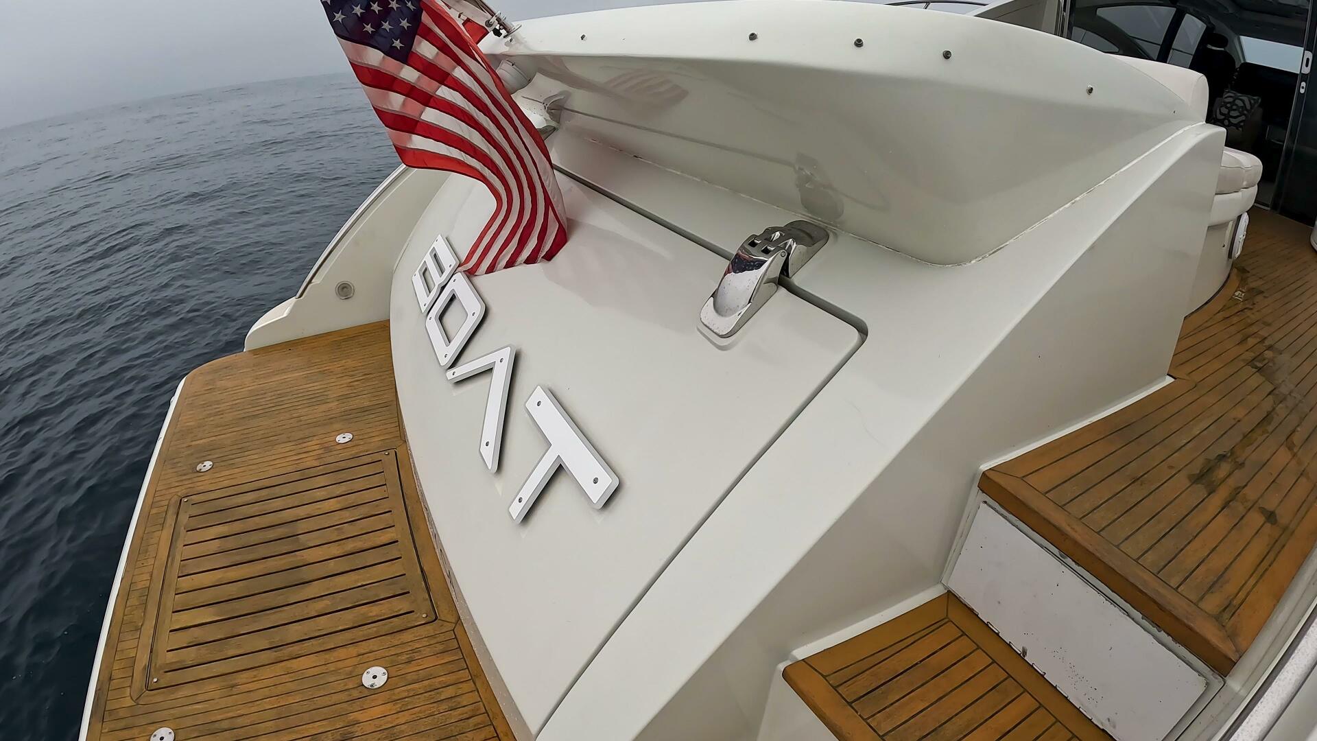 2011 Azimut 68S - Image 42
