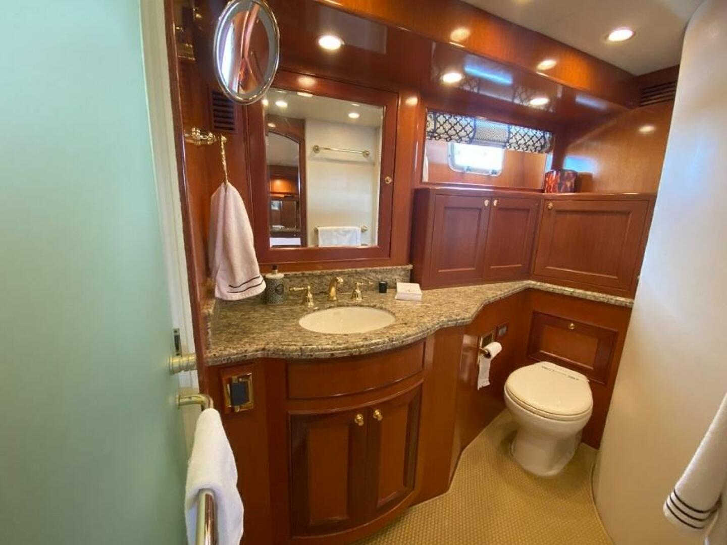 2005 Offshore Yachts - Image 24